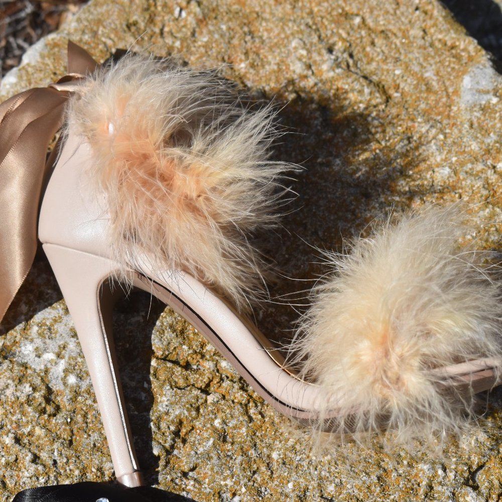 Its Pommy Beige Fur Heels
